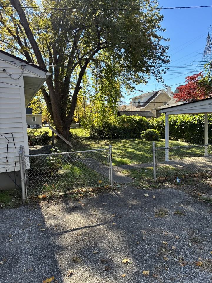 116 South 45th Street #1 - Photo 5 of 15