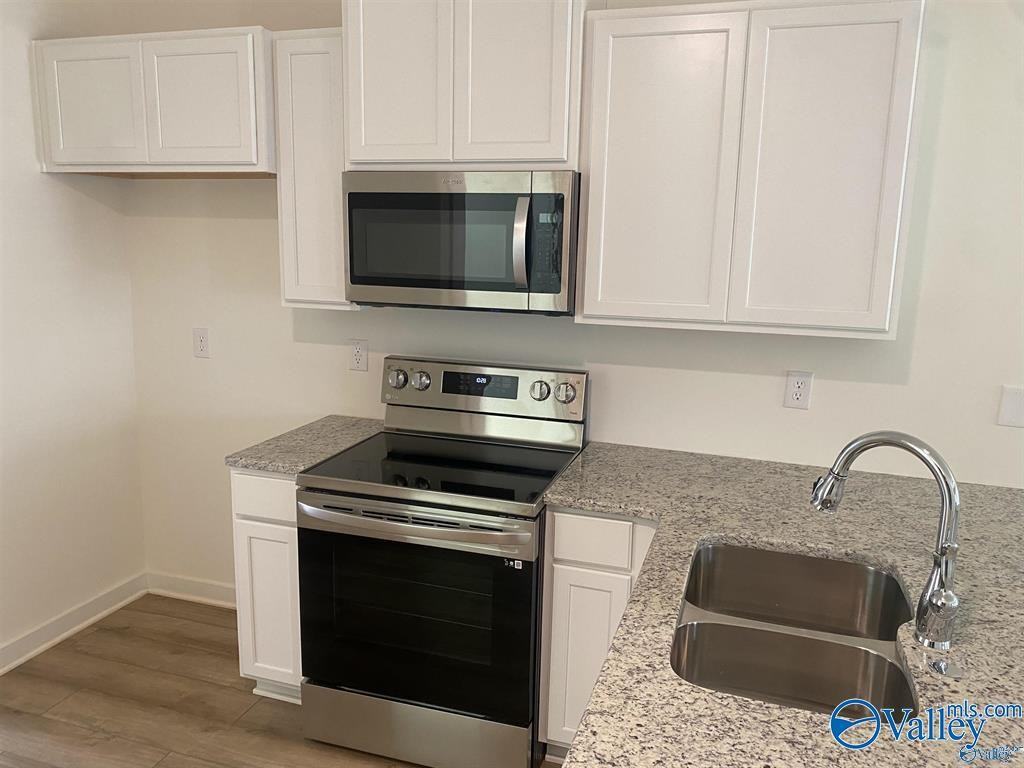 425 Falls Pointe #1 - Photo 4 of 29