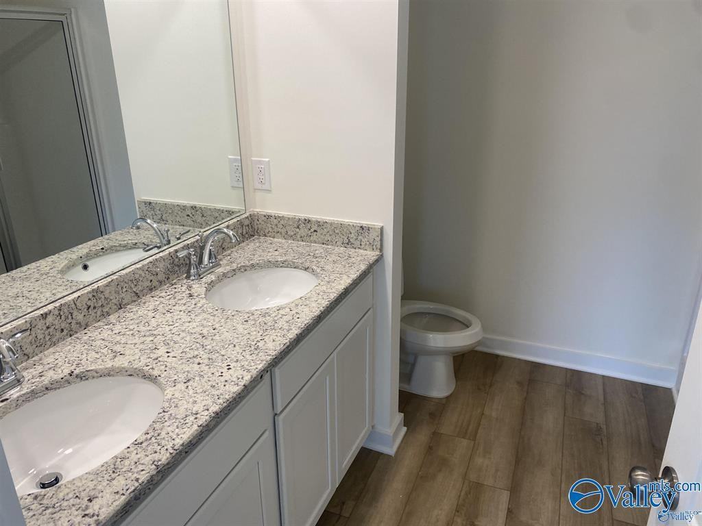 425 Falls Pointe #1 - Photo 6 of 29