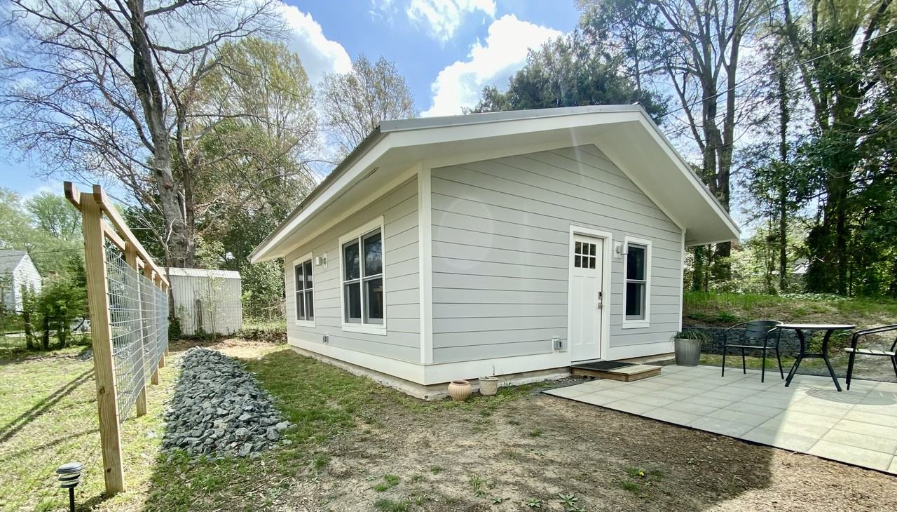 313 Dacian Avenue #1 - Photo 3 of 26