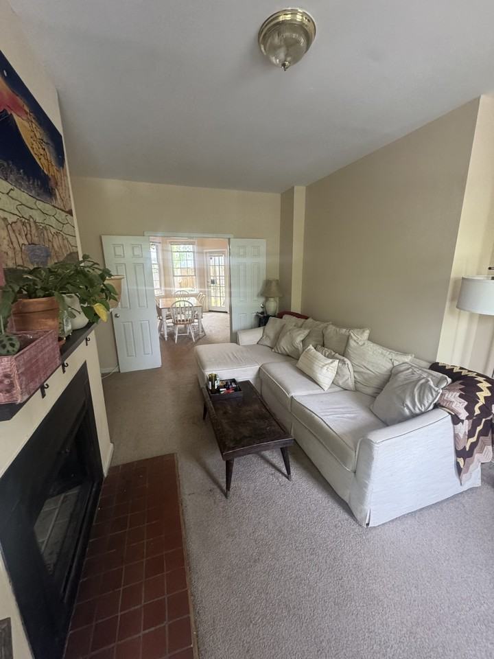 1521 Pennsylvania Avenue Southeast #1 - Photo 4 of 43