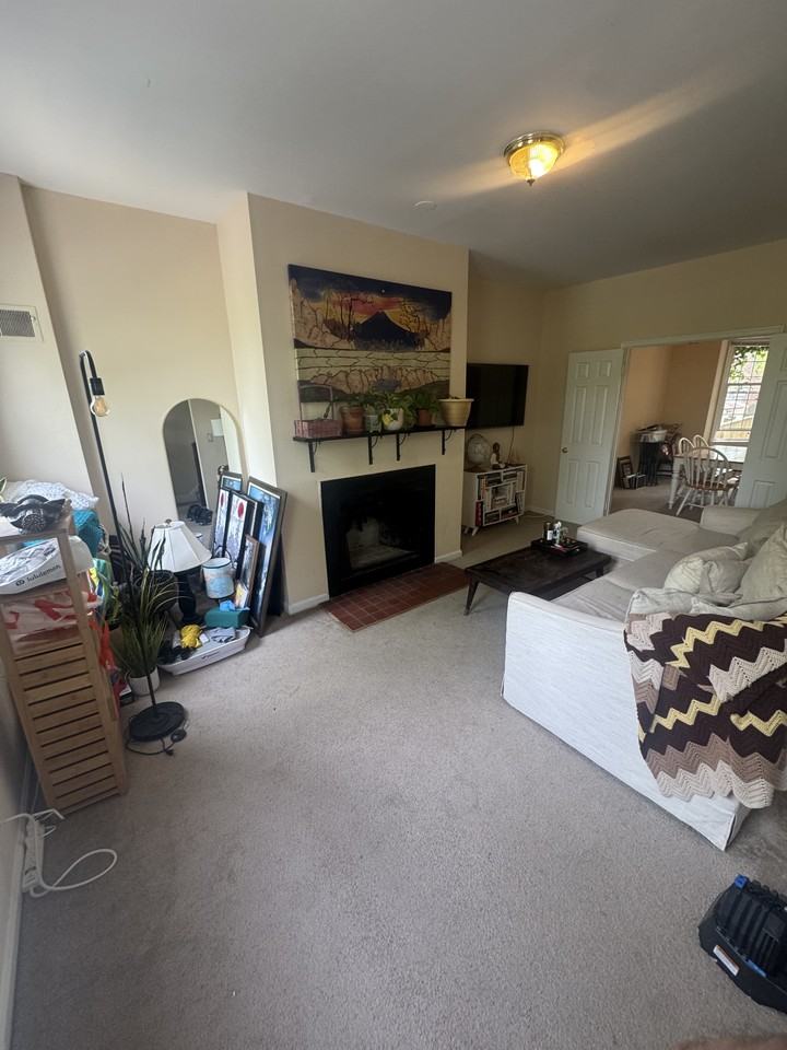 1521 Pennsylvania Avenue Southeast #1 - Photo 5 of 43