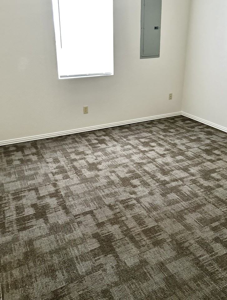 Arch St #505 - Photo 7 of 8