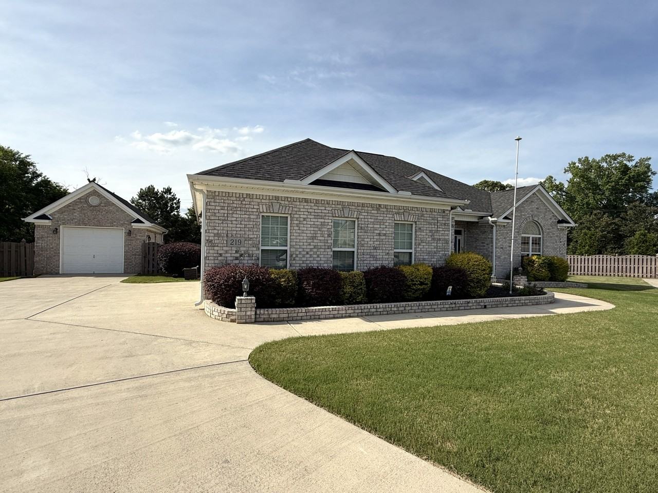 219 Woodgrove Dr Nw #1 - Photo 2 of 30