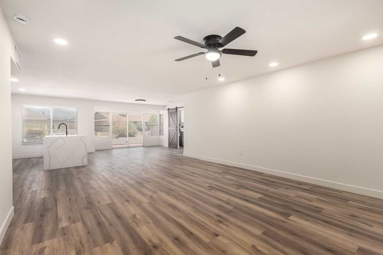 17615 North Whispering Oaks Drive #1 - Photo 5 of 28