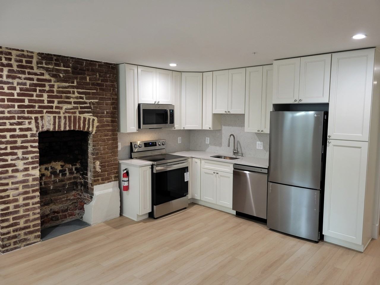 1634 3rd Street Northwest #B - Photo 6 of 31