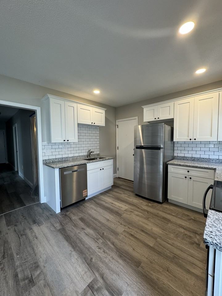 18 Orchard St #1 - Photo 3 of 14