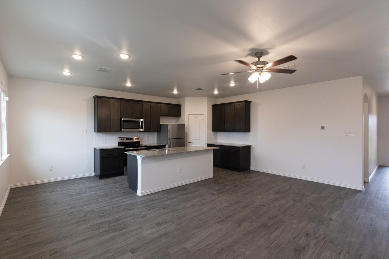 516 Season Street #1 - Photo 5 of 6