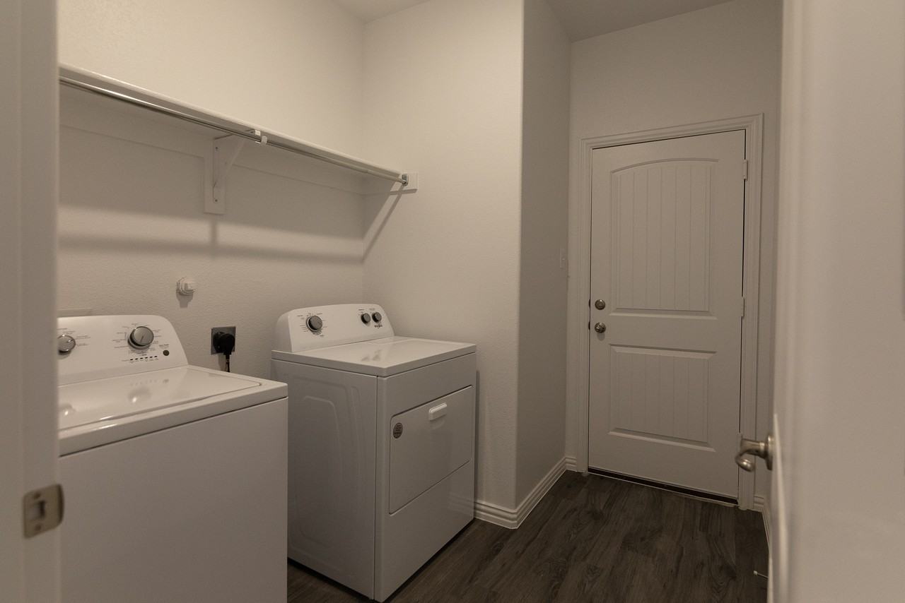 516 Season Street #1 - Photo 6 of 6