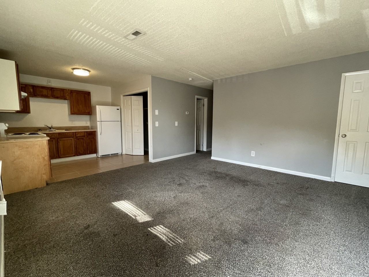 4514 4514 Bonnell Drive NorthwestUNIT B #1 - Photo 2 of 10