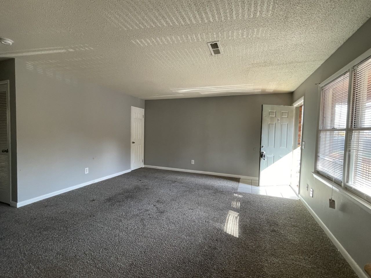 4514 4514 Bonnell Drive NorthwestUNIT B #1 - Photo 6 of 10