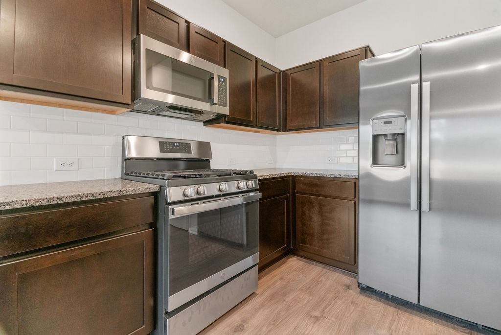 408 Magnolia Ln #408 - Photo 6 of 37