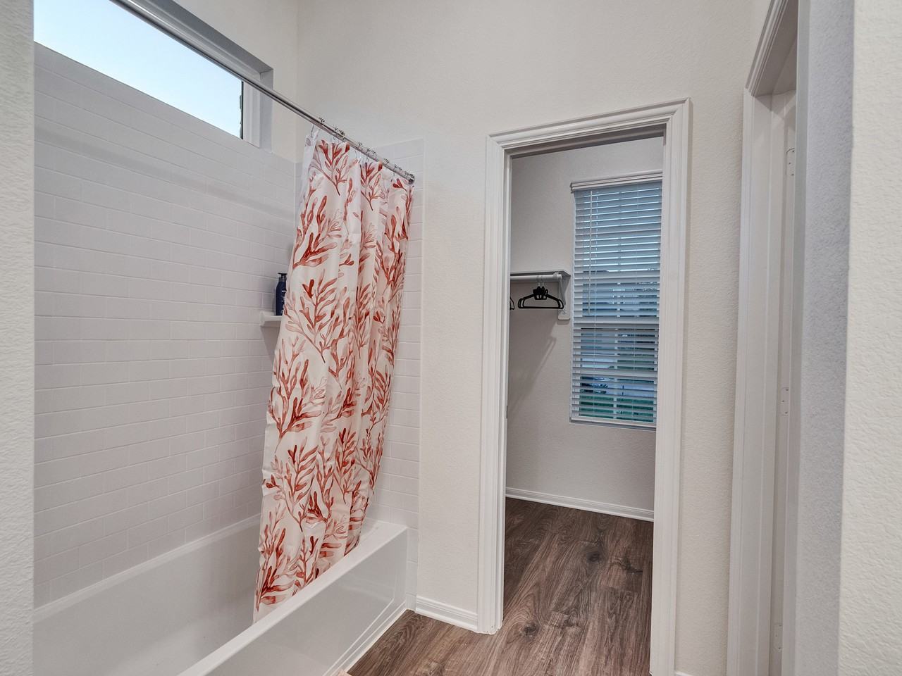 406 Magnolia Ln #406 - Photo 5 of 39