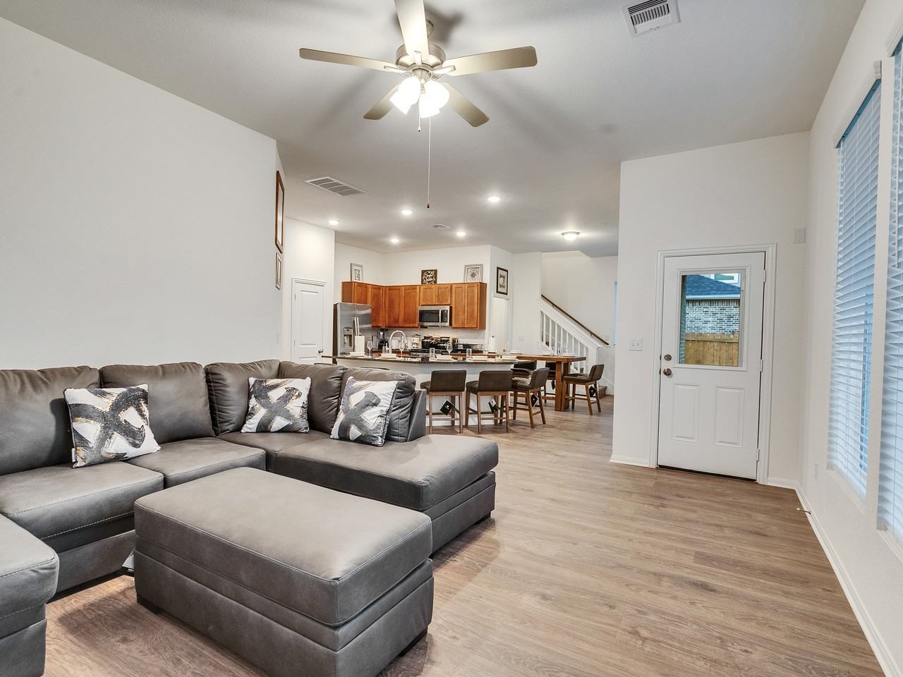 403 Magnolia Ln #403 - Photo 7 of 38