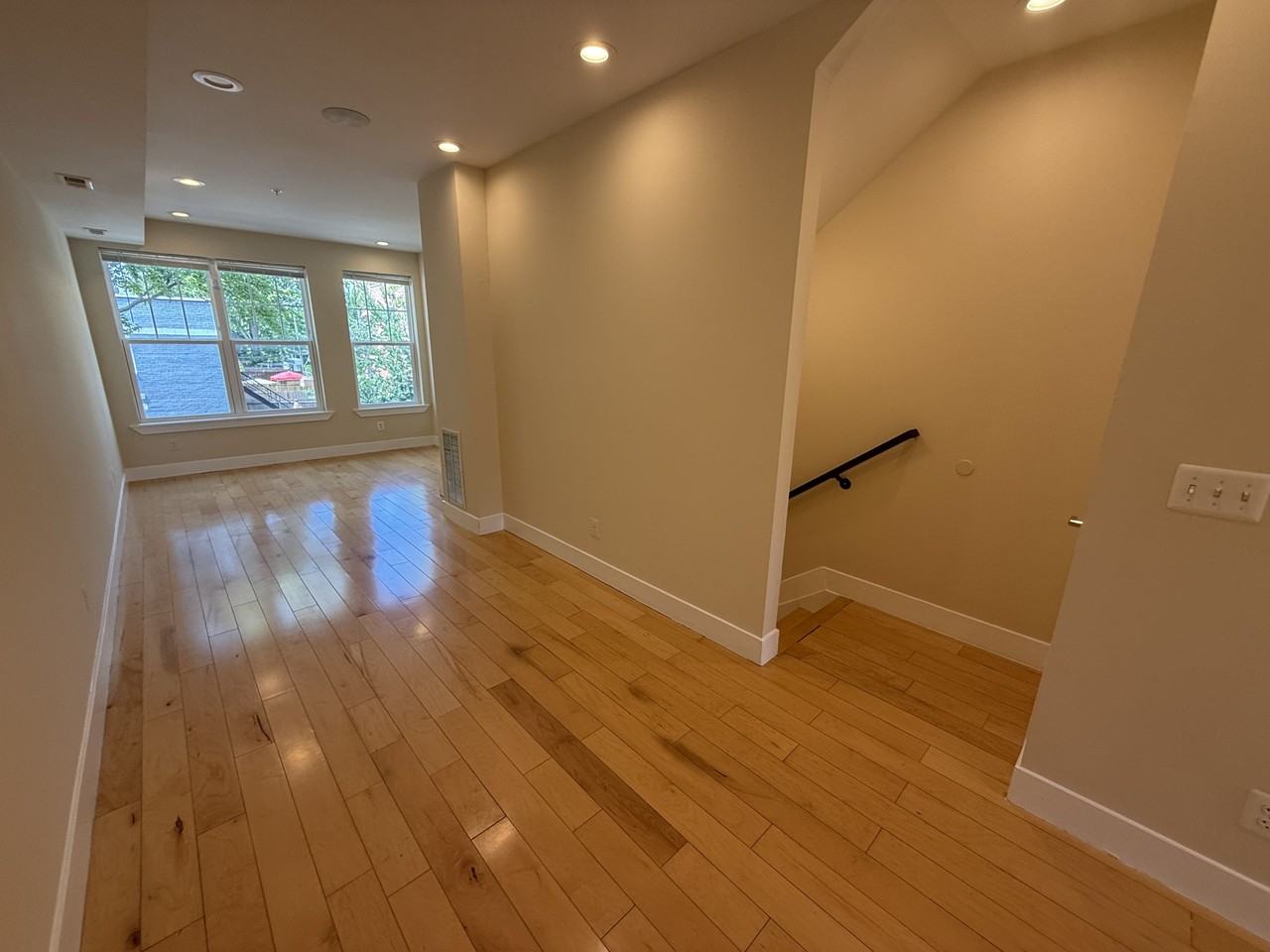 707 18th St Ne #1 - Photo 7 of 24