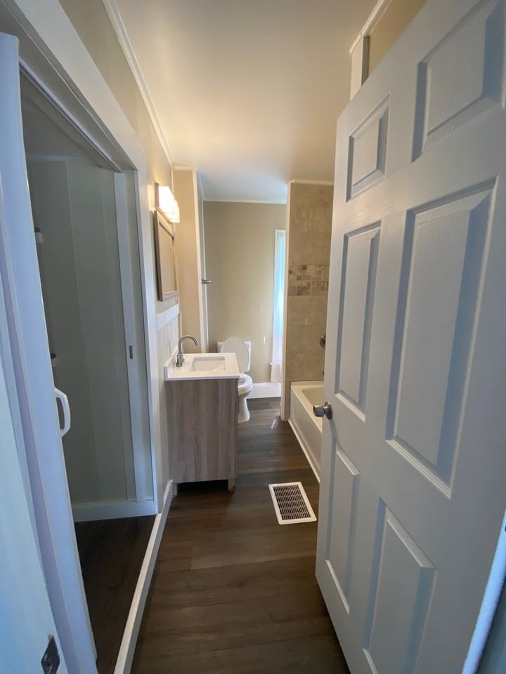 1109 Greenwood Avenue #1109 - Photo 5 of 10