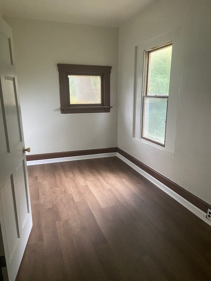 918 S Martin Luther King Jr Dr #1 - Photo 7 of 10