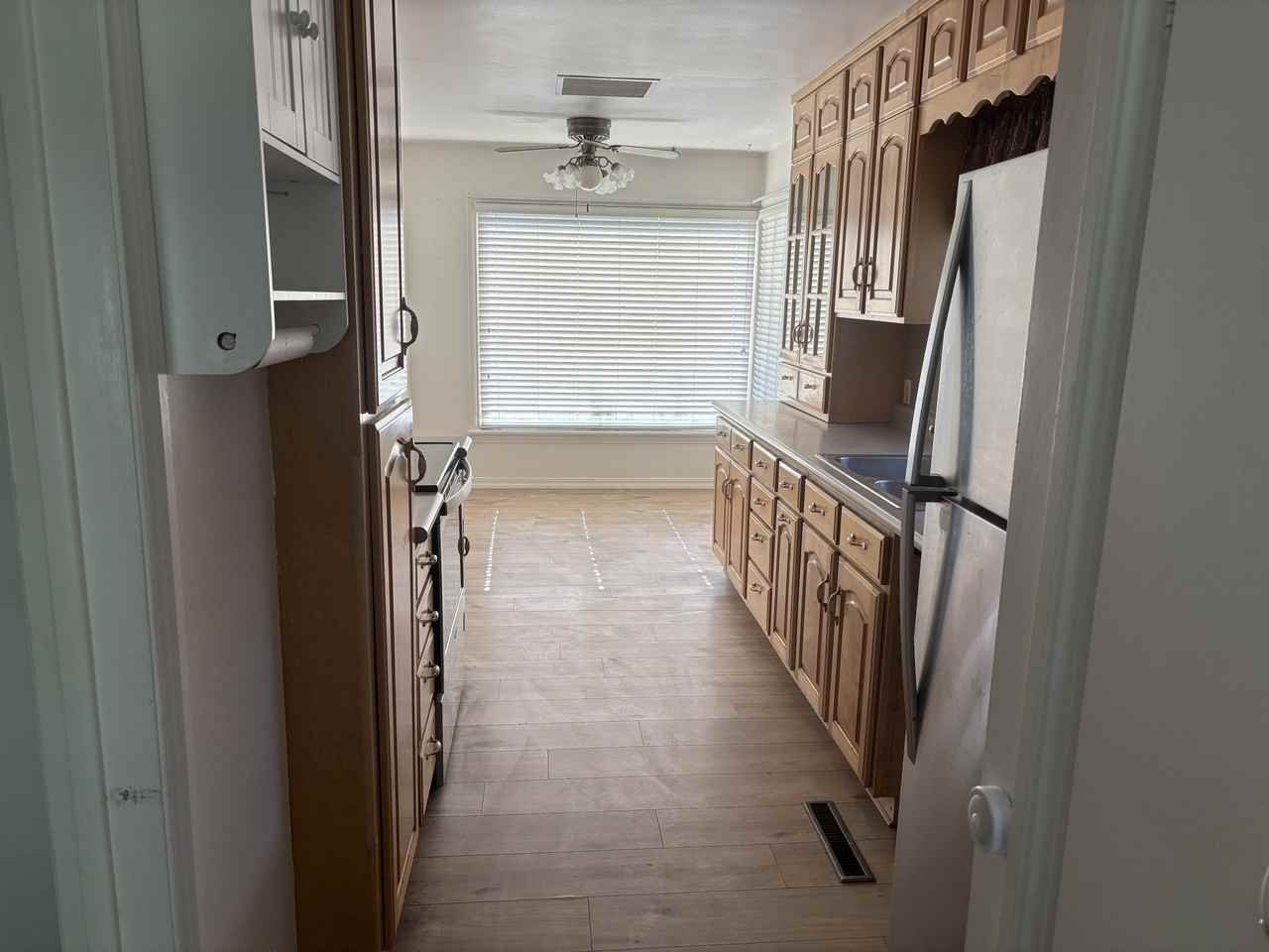 622 S Main St #1 - Photo 4 of 10