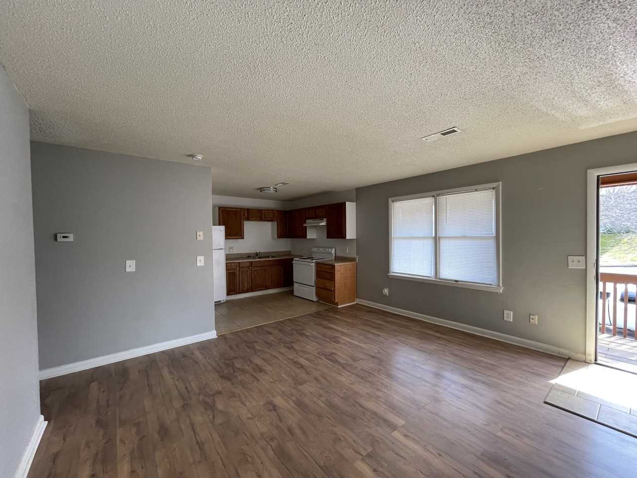4514 4514 Bonnell Drive NorthwestUNIT C #1 - Photo 3 of 14