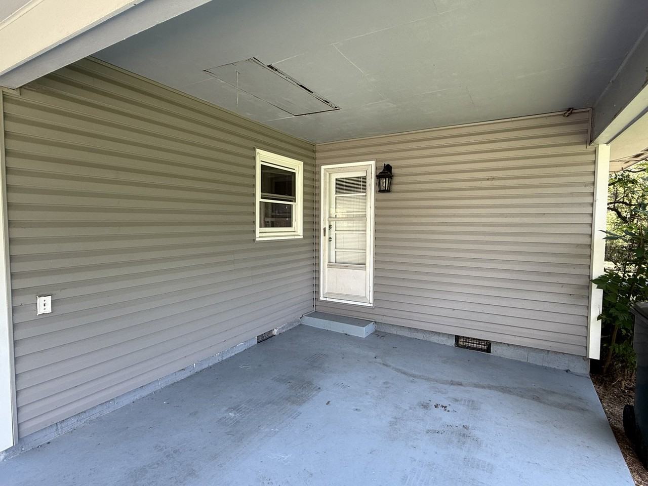 8119 Old Madison Pike #1 - Photo 5 of 34