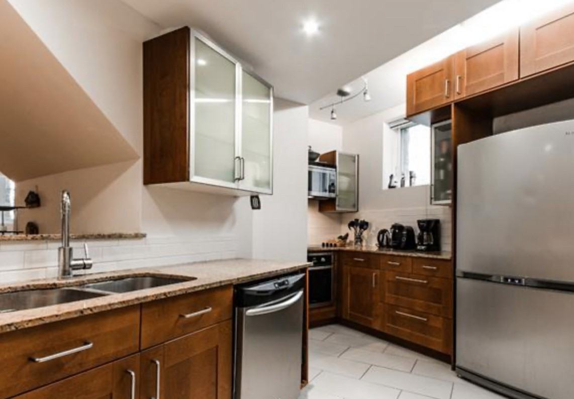 6010 Av Wilderton - Photo 4 of 11