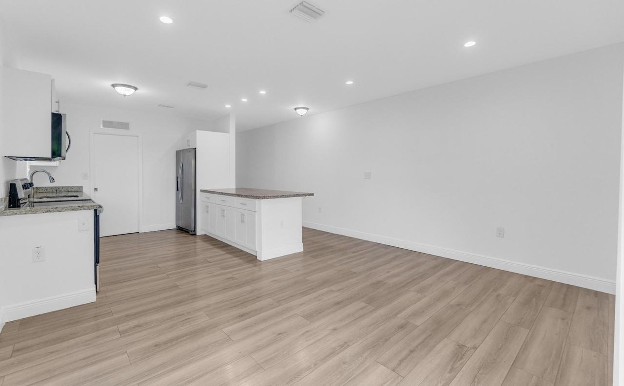 2176 Nw 64th St #2 - Photo 7 of 20