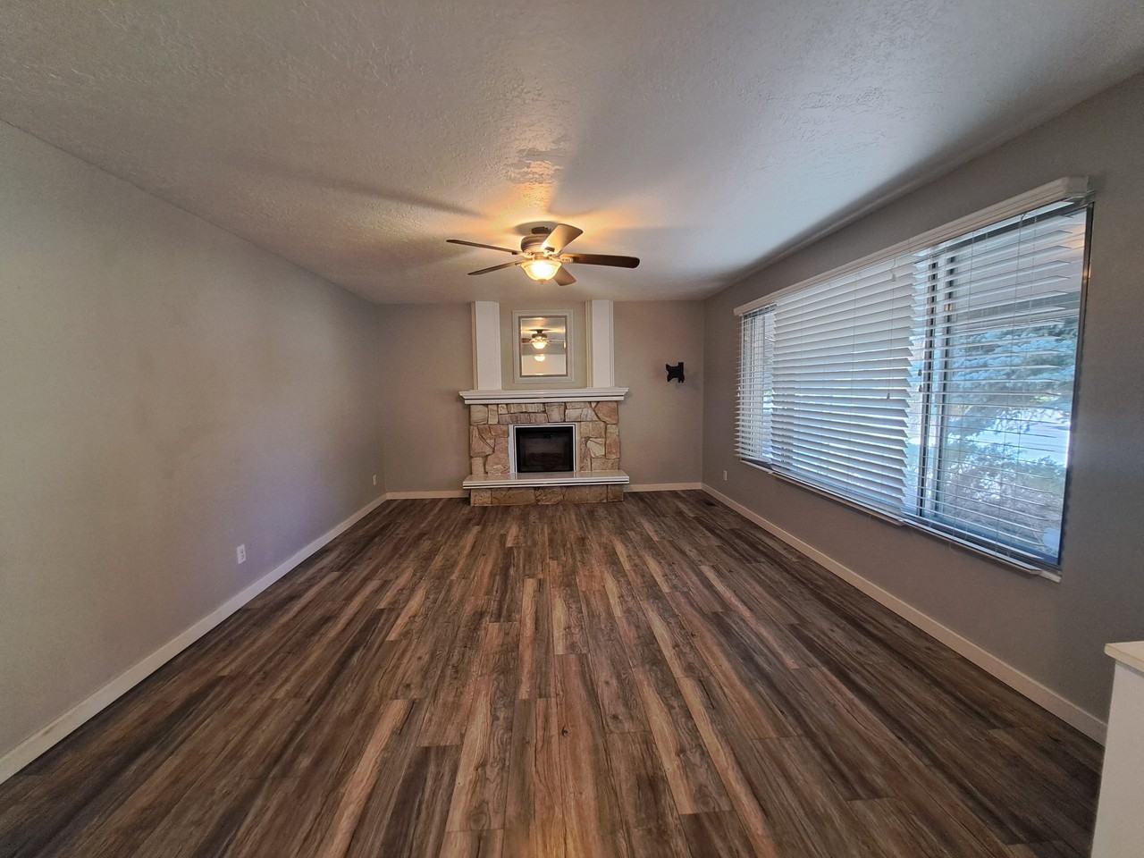 775 South Canyon View Drive #1 - Photo 3 of 30