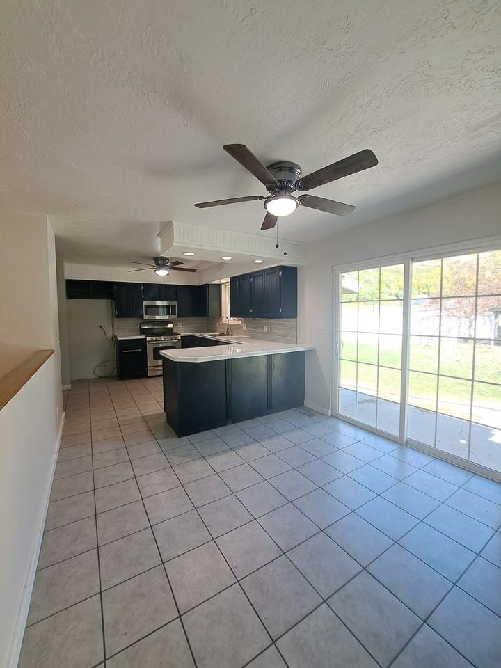 775 South Canyon View Drive #1 - Photo 7 of 30