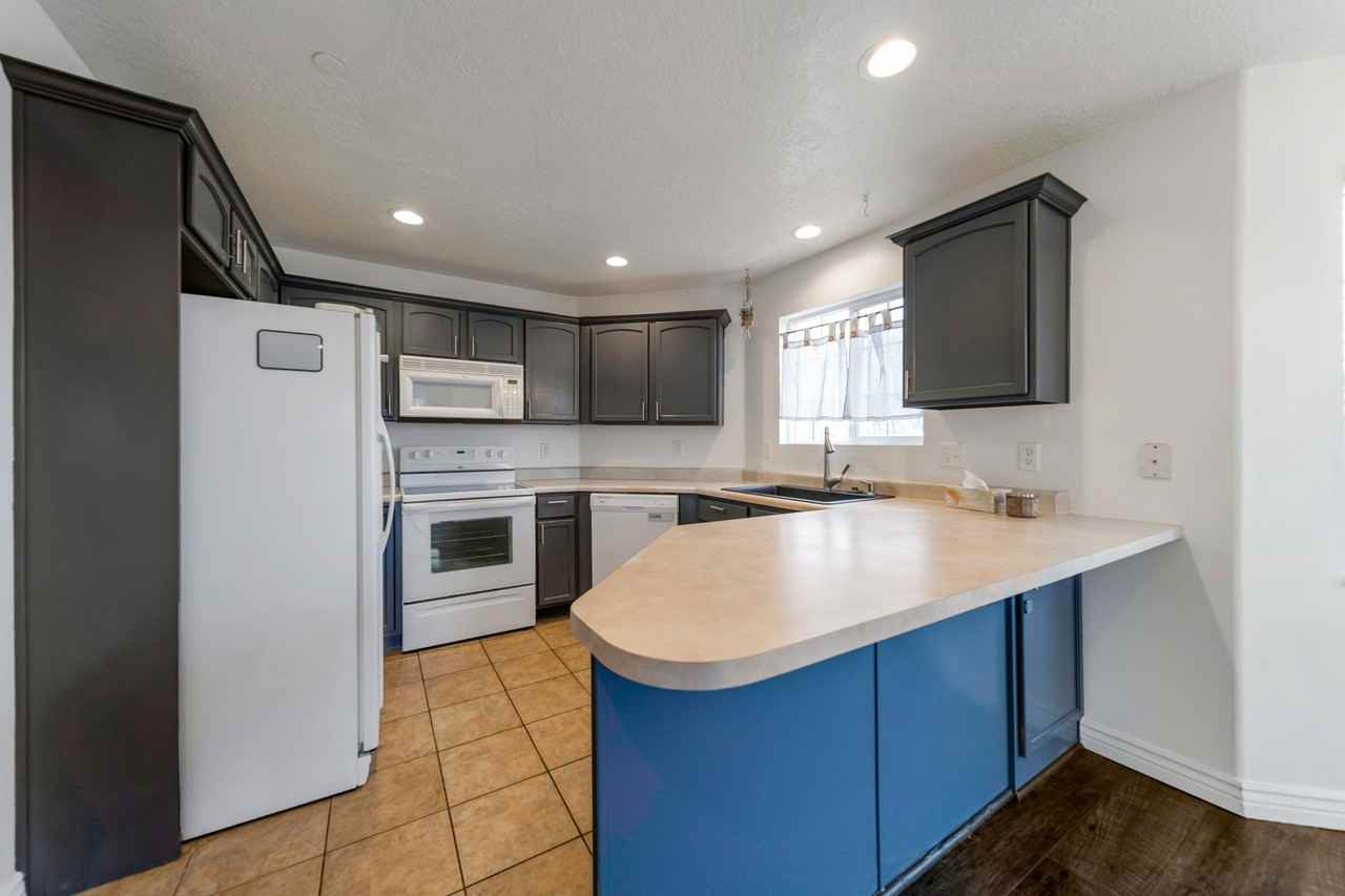 3969 W Romney Park Dr Apt E8 #E8 - Photo 4 of 25