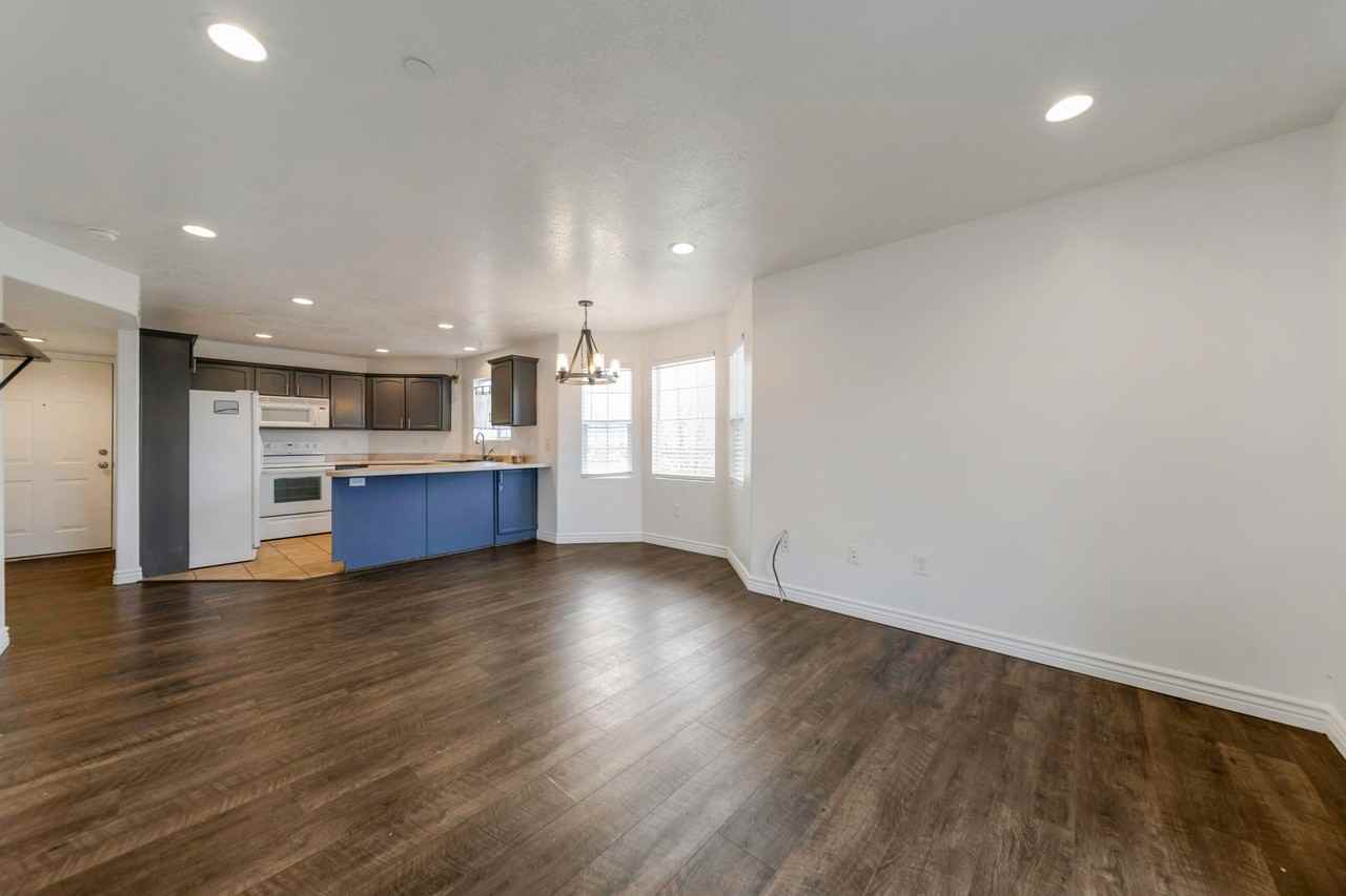 3969 W Romney Park Dr Apt E8 #E8 - Photo 5 of 25