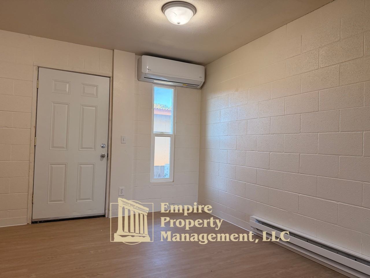 180 S 7th St #1 - Photo 4 of 14