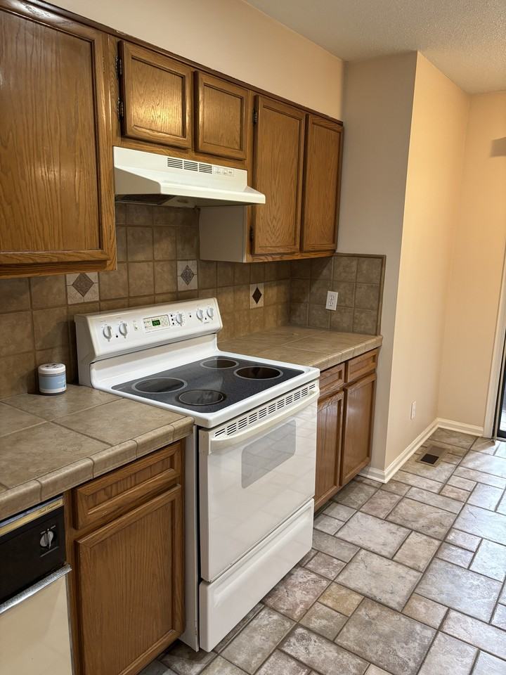 176 Kinloch Court #1 - Photo 6 of 24