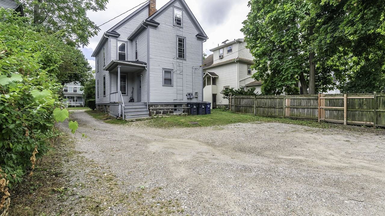 1114 S Forest Ave #1 - Photo 6 of 50