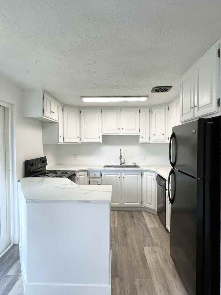 5324 South Hamlin Street #1