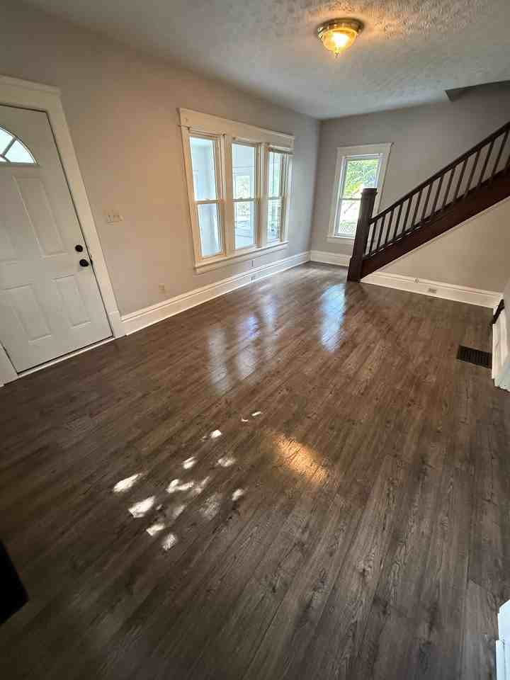 503 Spicer St #1 - Photo 2 of 9