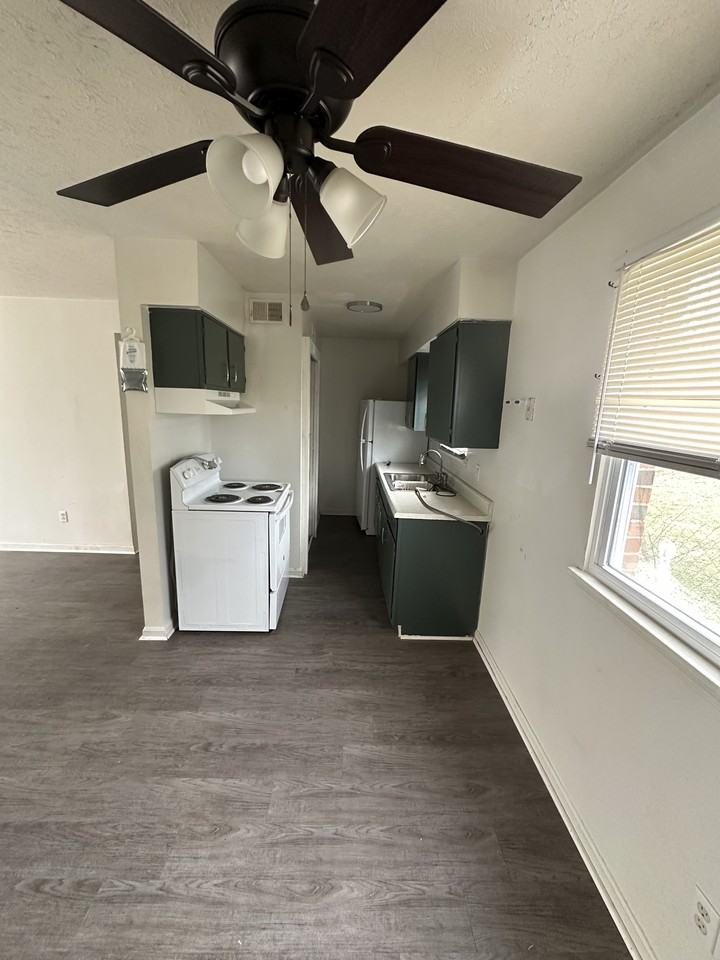 10404 Greentree Lane #2 - Photo 3 of 5