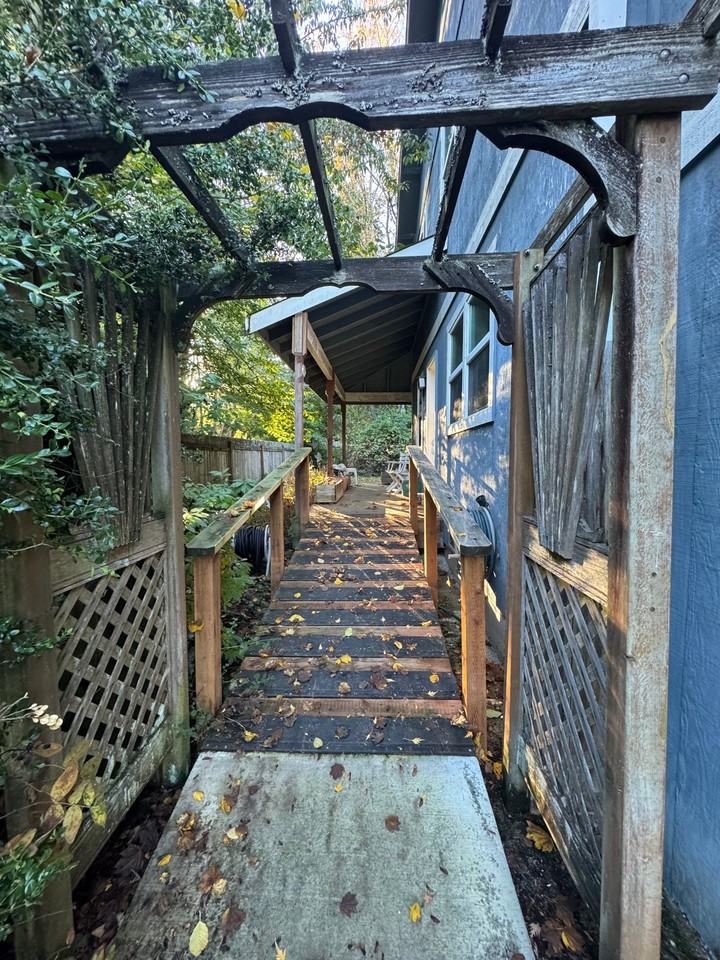 18226 Vashon Highway Southwest #1 - Photo 3 of 45