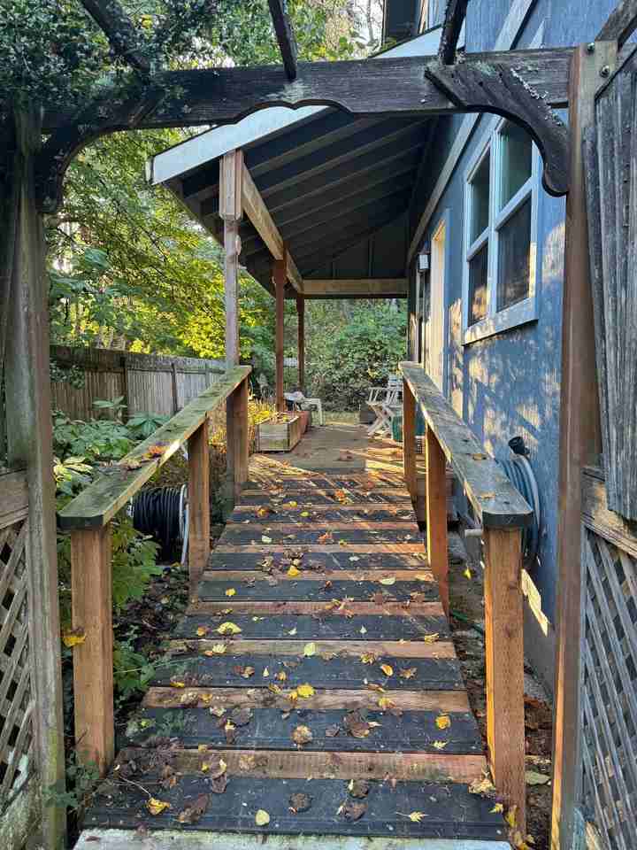 18226 Vashon Highway Southwest #1 - Photo 4 of 45