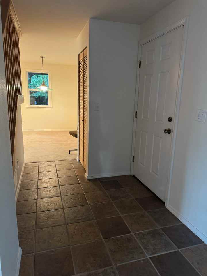 18226 Vashon Highway Southwest #1 - Photo 5 of 45