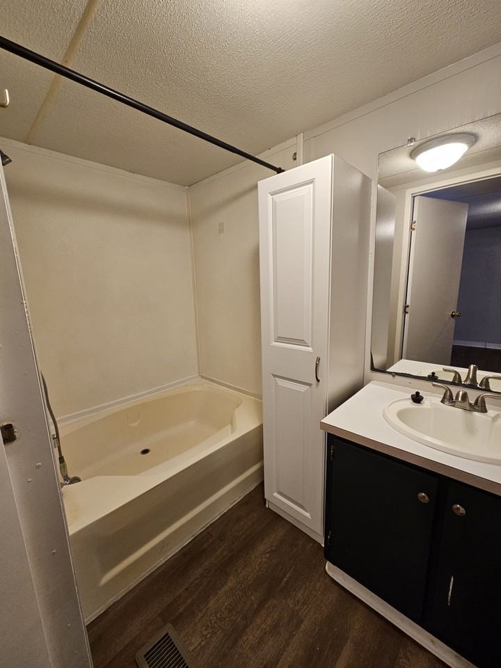 333 Jasper Avenue #1 - Photo 5 of 11