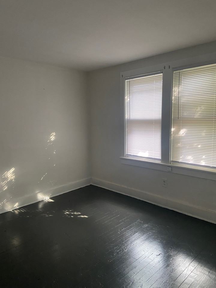 1604 Homewild Ave #1 - Photo 6 of 7