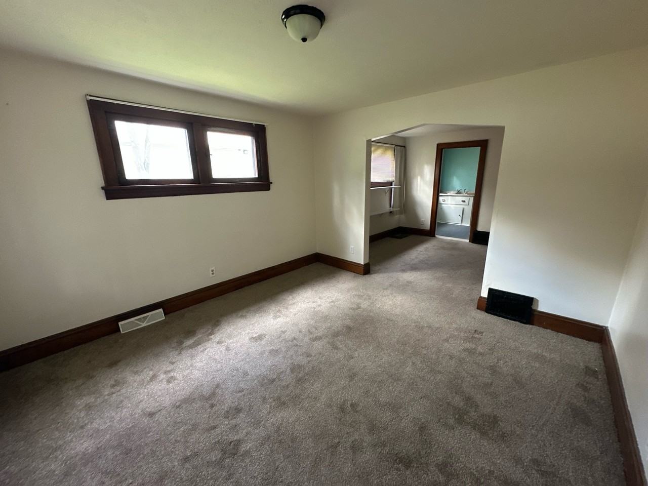 929 Johnston St #2 - Photo 4 of 11