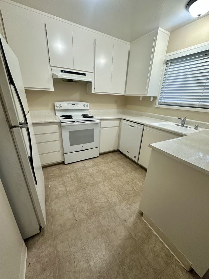 3540 Northwood Drive #E