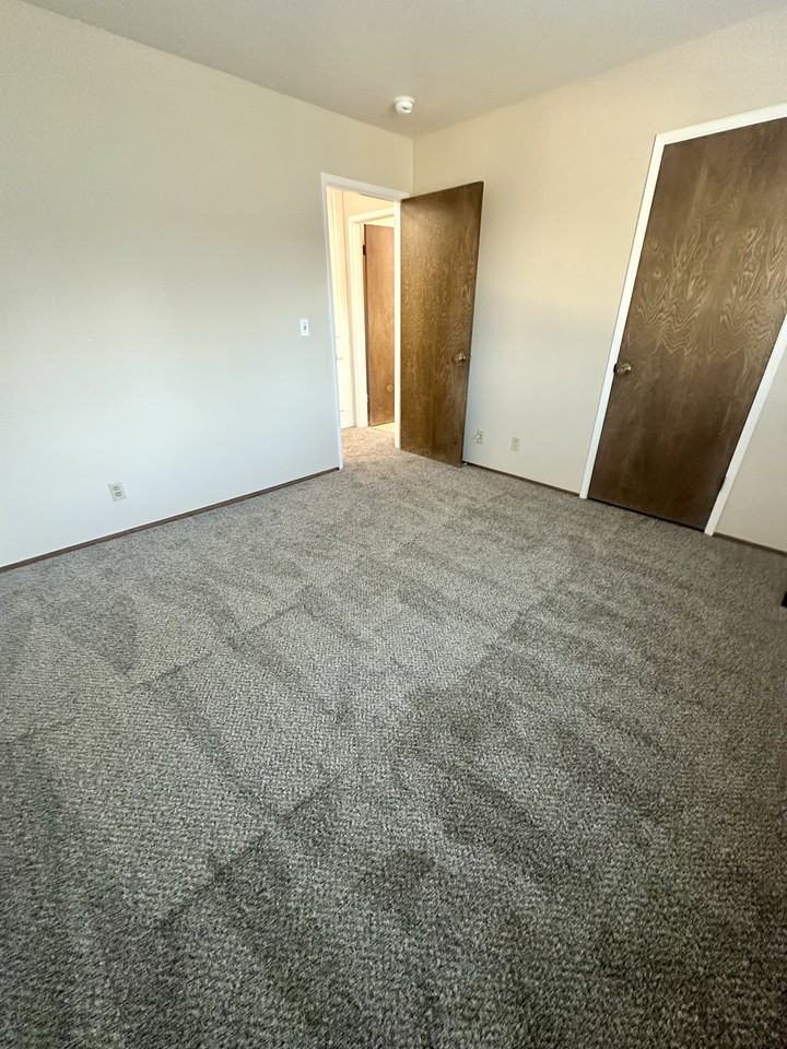 3540 Northwood Dr #E - Photo 7 of 27