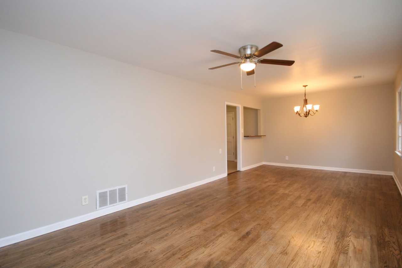 1607 Clubview Drive Northwest #1 - Photo 3 of 18