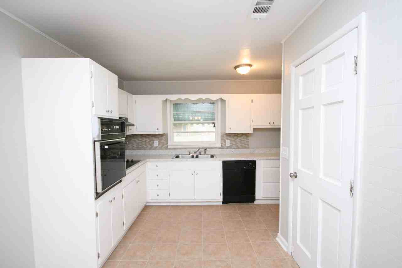 1607 Clubview Drive Northwest #1 - Photo 7 of 18