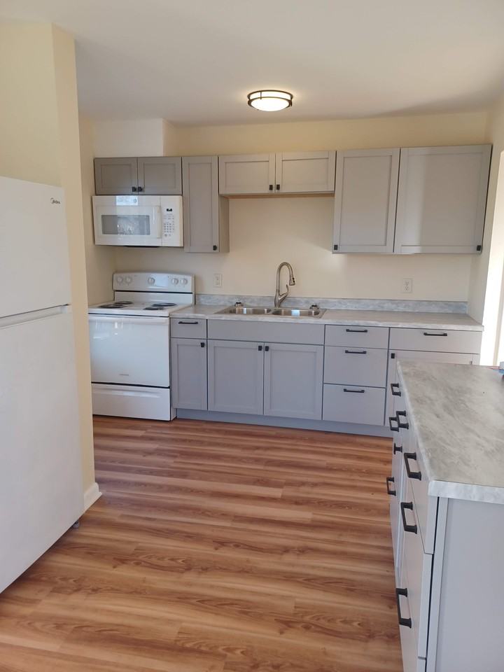 202 E Whitlock Ave #1 - Photo 5 of 13