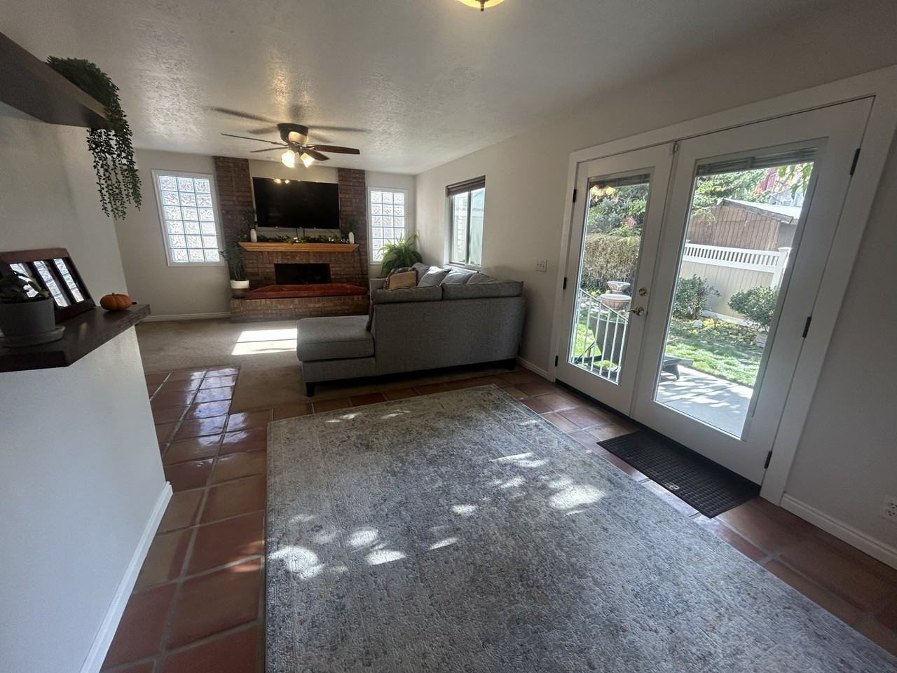 1094 East Gravel Hills Drive #1 - Photo 5 of 50