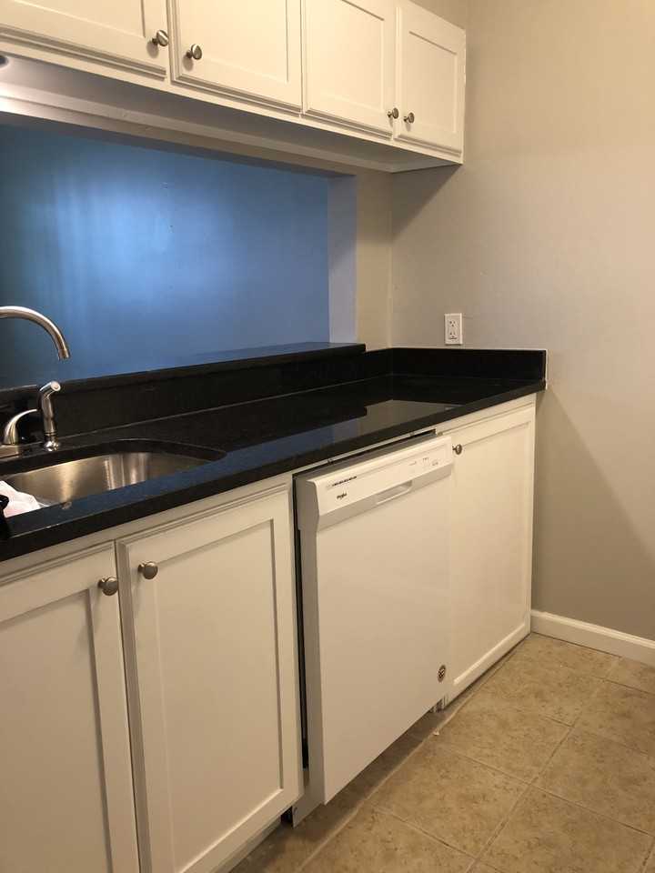 420 420 W. Cleveland  - 108A #A108 - Photo 5 of 7