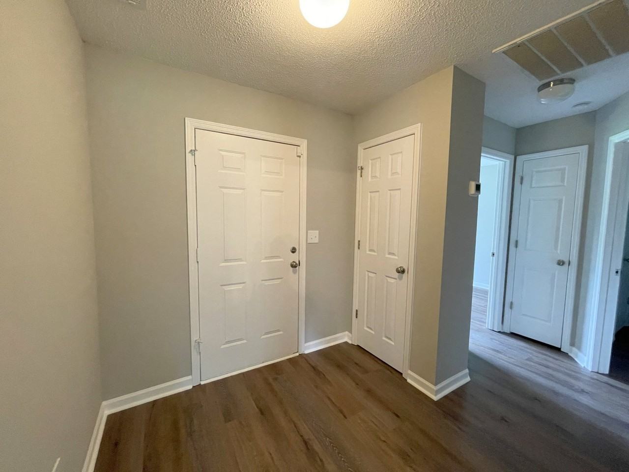 100 Brook Glenn Drive #1 - Photo 4 of 26